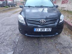 Sahibinden Toyota Auris 1.4 D-4D Comfort Extra 2012 Model otomatik vites Elazığ