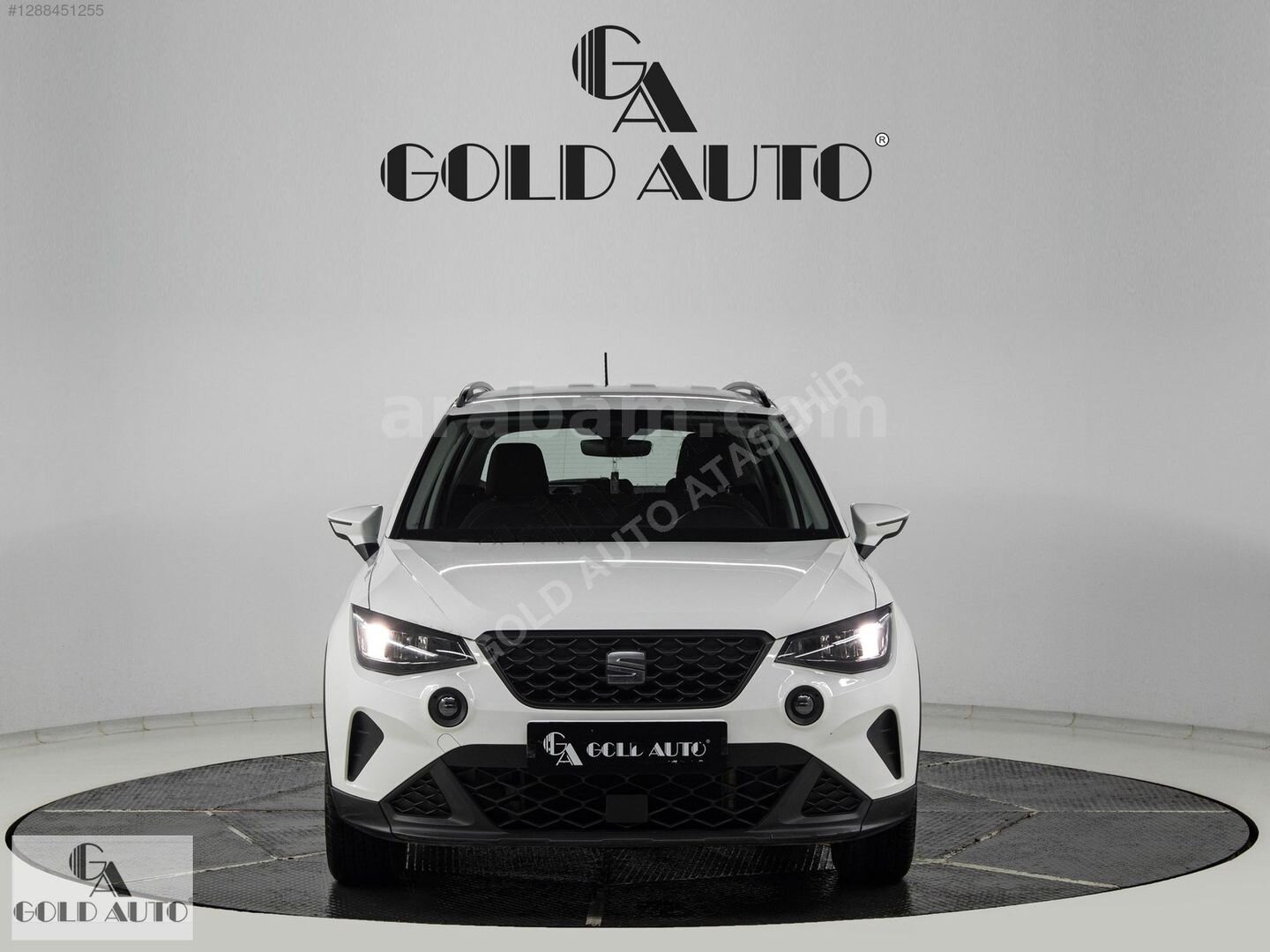 Galeriden Seat Arona 1.0 EcoTSI Style 2022 Model İstanbul 99.000 km Beyaz 4