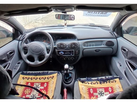 Sahibinden Renault Megane 2.0 RXT 1998 Model