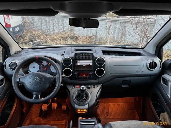 Galeriden Citroen Berlingo 1.6 HDi Selection 2017 Model Van