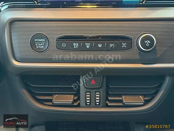 DURU AUTO'DAN 2023 GARANTİLi YENİ KASA TİTANİUM DÜŞÜK KM COURIER