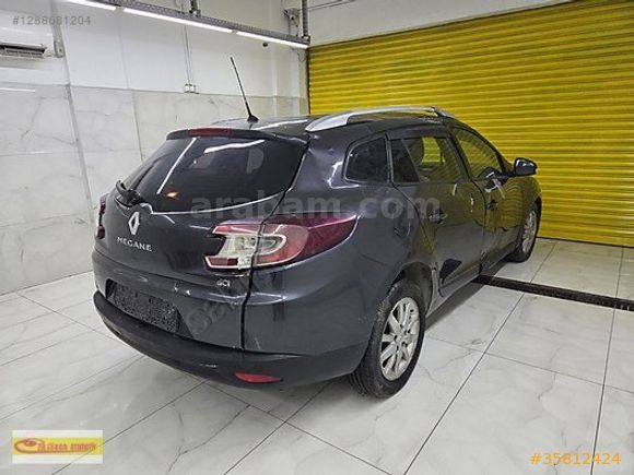 PLAKALI HASAR KAYITSIZ 2012 RENAULT MEGAN 2012 SPORT TOUR EXP