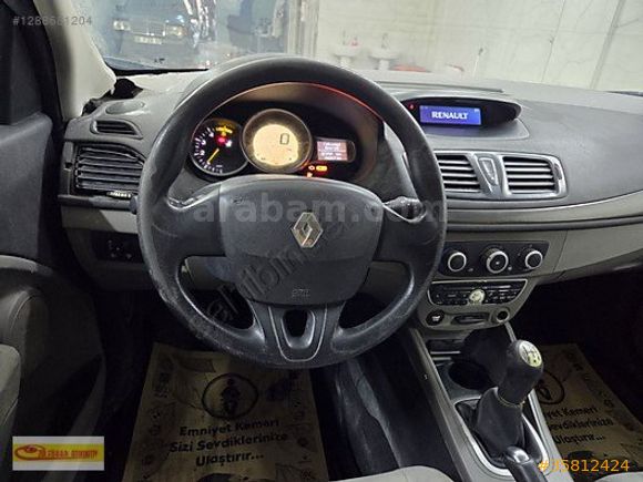 PLAKALI HASAR KAYITSIZ 2012 RENAULT MEGAN 2012 SPORT TOUR EXP