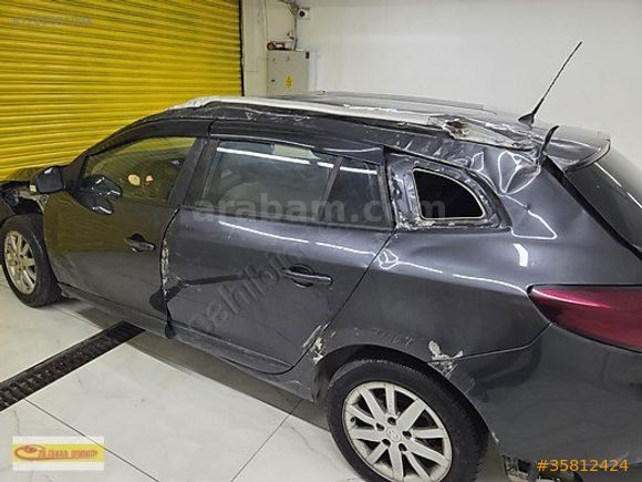 PLAKALI HASAR KAYITSIZ 2012 RENAULT MEGAN 2012 SPORT TOUR EXP