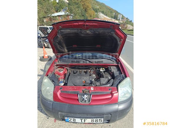 Galeriden Peugeot Partner 1.9 D 2004 Model Trabzon