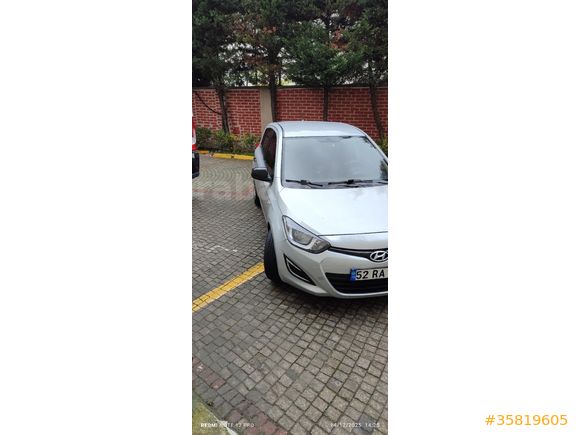 acil satılık Sahibinden  temiz kazasız tramersiz Hyundai i20 1.4 CRDi Jump 2013 Model