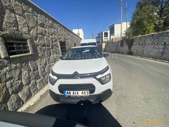 Sahibinden Citroen C3 1.2 PureTech Feel 2022 Model 