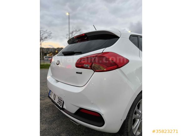Sahibinden Kia Ceed 1.6 CRDi Comfort 2015 Model 