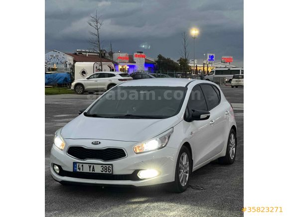 Sahibinden Kia Ceed 1.6 CRDi Comfort 2015 Model 