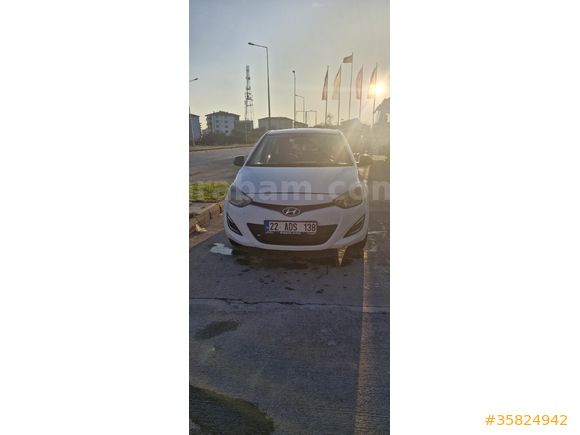 2014 Hyundai i20 | Temiz Kullanılmış| | Motor Yürüyen Sorunsuz