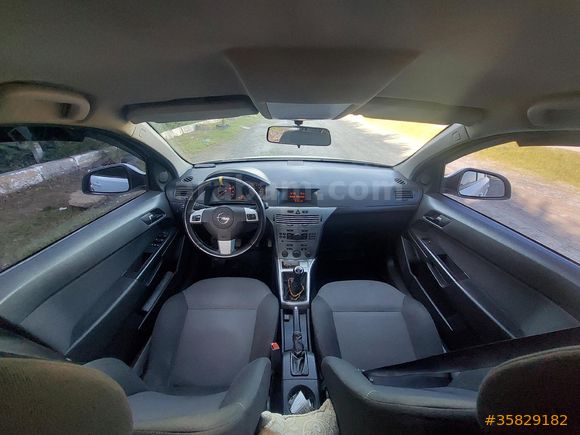 Astra 1.6 Essentia 2012 ağır bakımlı (açıklama)