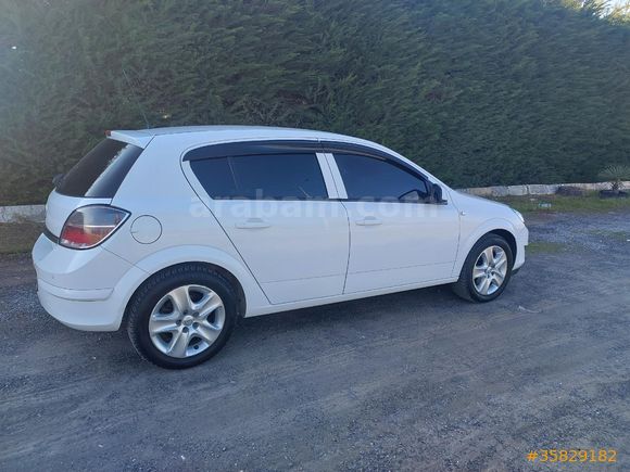 Astra 1.6 Essentia 2012 ağır bakımlı (açıklama)