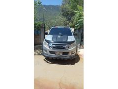 Sahibinden Isuzu D-Max 2.5 4x2 2013 Model  154.000 km Gri