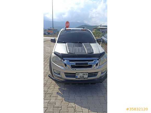 Sahibinden Isuzu D-Max 2.5 4x2 2013 Model  154.000 km Gri