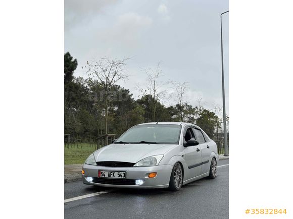 Sahibinden Ford Focus 2.0 Ghia 2001 Model 
