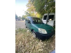 Sahibinden Peugeot Partner 2.0 HDI 2003 Model