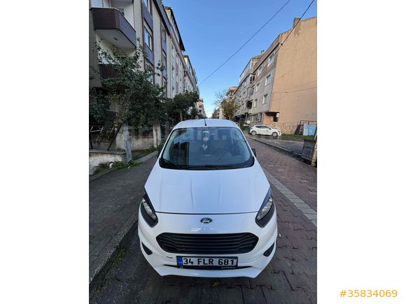 Sahibinden Ford Tourneo Courier 1.5 TDCi Journey Trend 2022 Model 