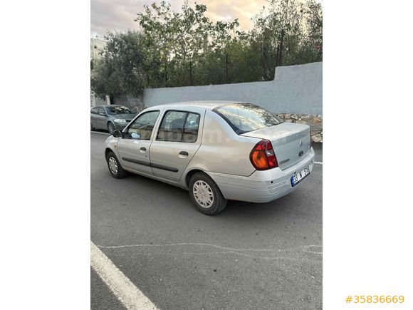Sahibinden Renault Clio 1.4 RN 2001 Model Hatay