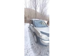Sahibinden Peugeot Partner 2.0 HDI 2006 Model  300.000 km Gri (Gümüş)