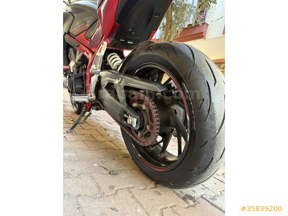 DİRİ, TEMİZ VE HASAR KAYITSIZ CB 650F
