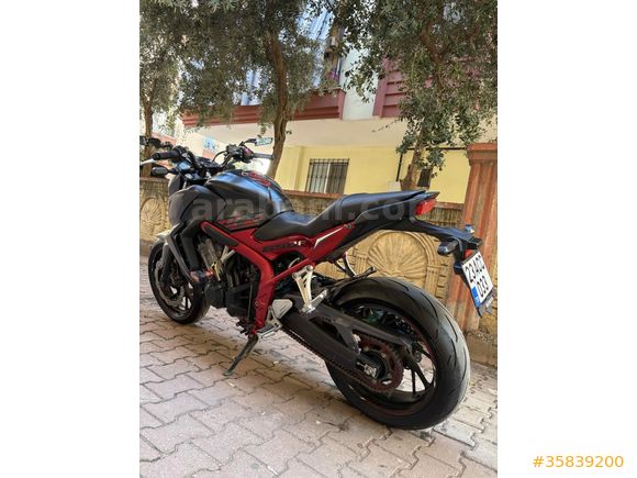 DİRİ, TEMİZ VE HASAR KAYITSIZ CB 650F