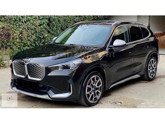FLOODİN " BMW İX1