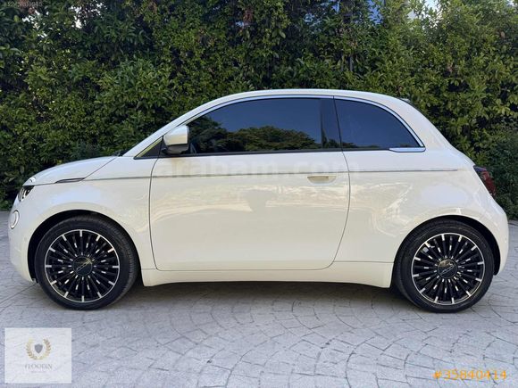 FLOODİN " 2025 FİAT 500 e CABRİO