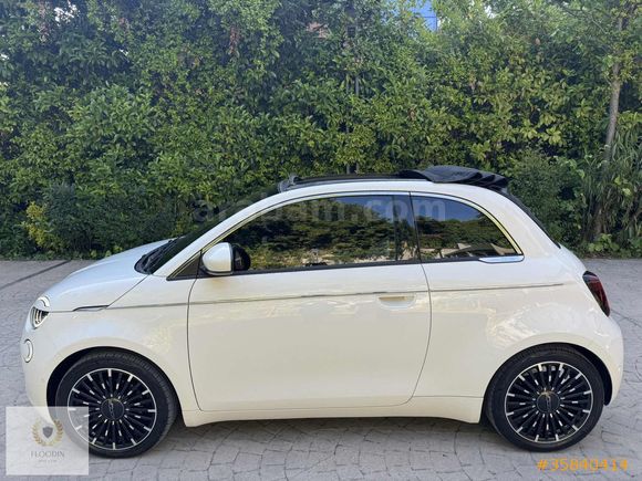 FLOODİN " 2025 FİAT 500 e CABRİO