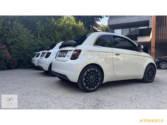 FLOODİN " 2025 FİAT 500 e CABRİO