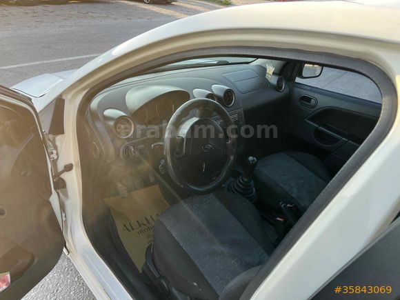 Sahibinden Ford Fiesta 1.4 TDCi Comfort 2006 Model 