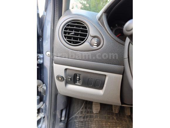 Sahibinden Tertemiz Clio 3 - Sigara İçilmemiş - Benzin&LPG - 227.000KM