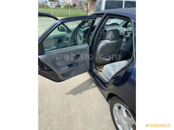 Sahibinden Renault Laguna 1.6 RXE 2000 Model