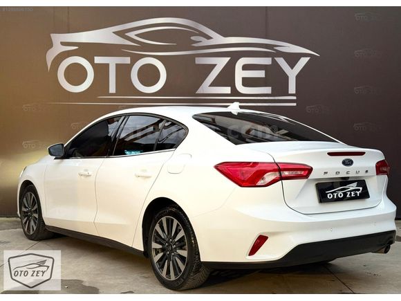 OTO ZEY'DEN 2023 MODEL FORD FOCUS 1.5EcoBLUE TİTANİUMX 62.000KM