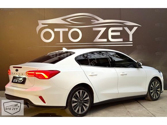 OTO ZEY'DEN 2023 MODEL FORD FOCUS 1.5EcoBLUE TİTANİUMX 62.000KM