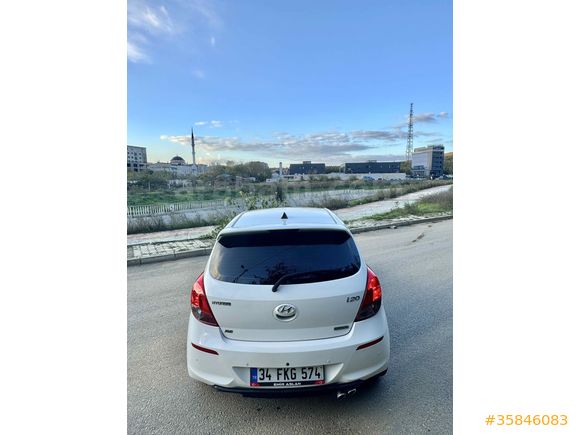 Sahibinden Hyundai i20 1.4 CRDi Jump 2012 Model İstanbul 207.000 km Beyaz