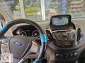 FORD COURİER TREND DELUX E MULTİMEDYA NAVİGASYON DOUBLE ANDROİD