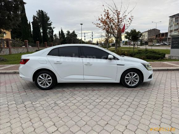 Galeriden Renault Megane 1.5 dCi Touch Plus 2017 Model Samsun