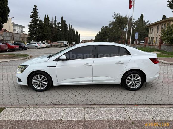Galeriden Renault Megane 1.5 dCi Touch Plus 2017 Model Samsun