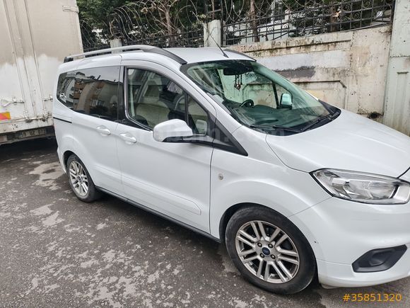 Sahibinden Ford Tourneo Courier 1.0 EcoBoost Titanium 2023 Model