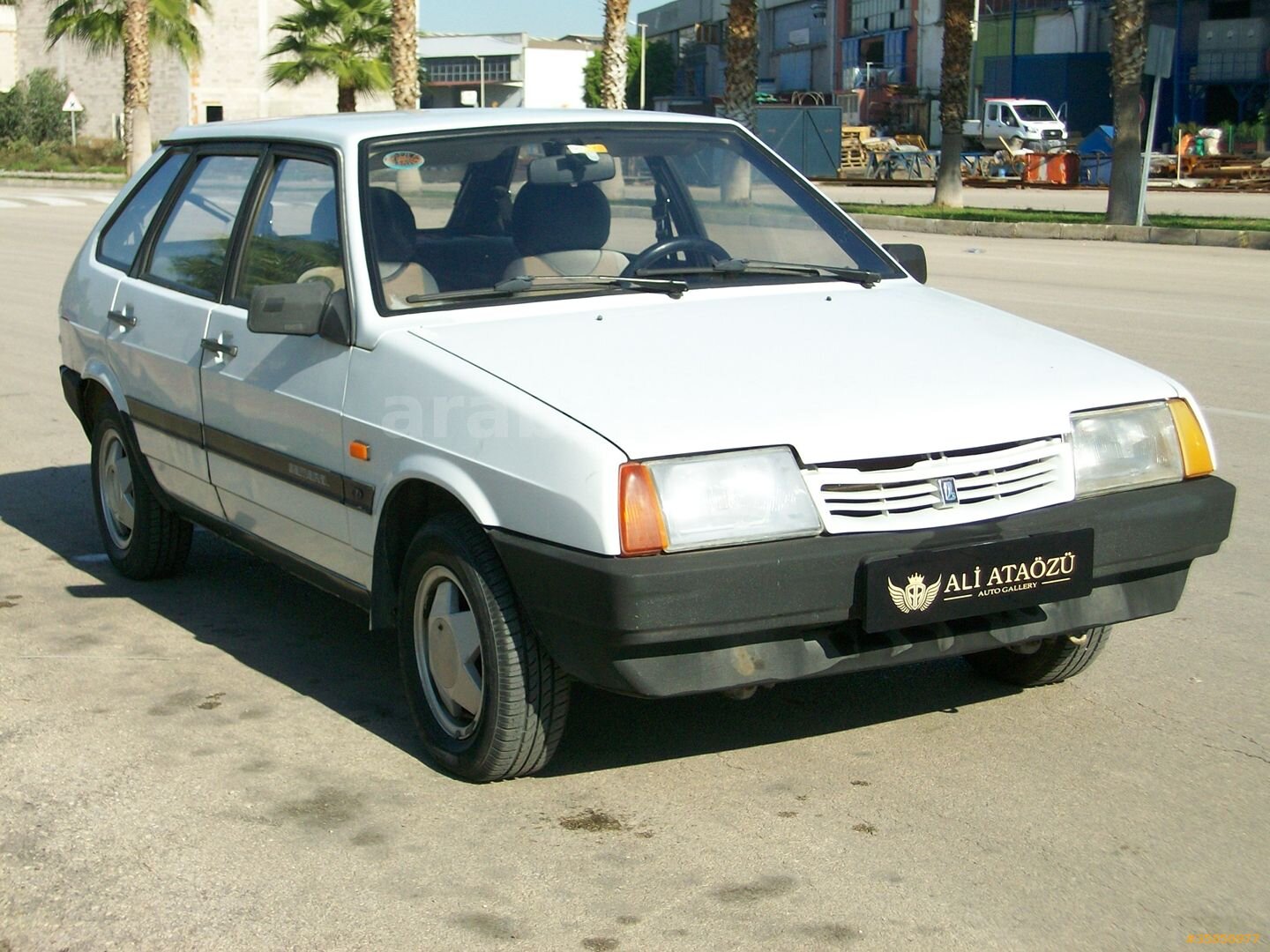 Galeriden Lada Samara 1.5 1992 Model Adana 83.000 km Beyaz 3