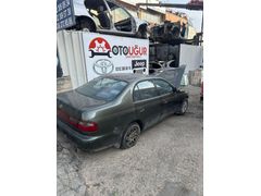 1993 model toyota corona 2.0 benzinli kapılar 