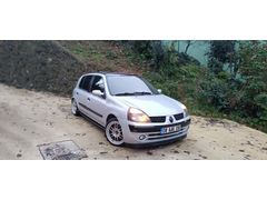 CLİO 1.4 16 VALF PRİVİLEGE 2004