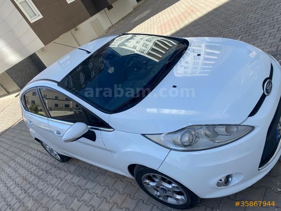 Acill Sahibinden Ford Fiesta 1.4 TDCi Titanium X 2012 Model