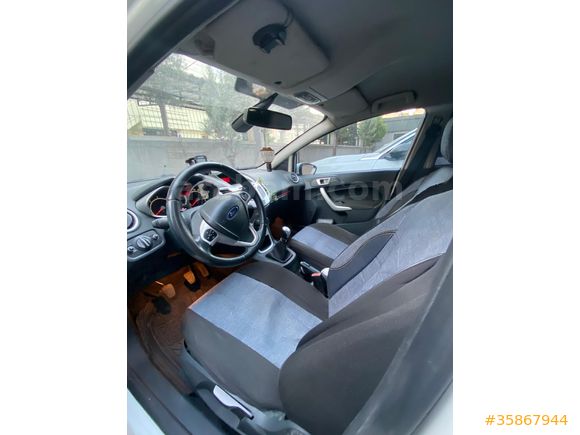 Acill Sahibinden Ford Fiesta 1.4 TDCi Titanium X 2012 Model