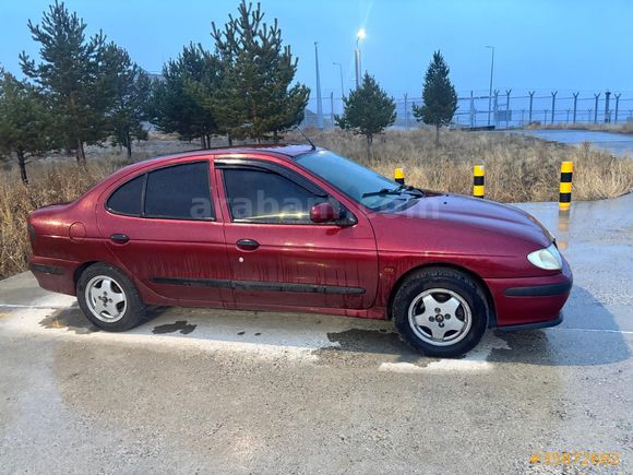 Sahibinden Renault Megane 2.0 RXE 1998 Model