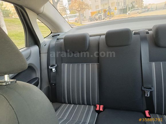 Sahibinden Ford Focus 1.6 Ti-VCT Trend 2010 Model