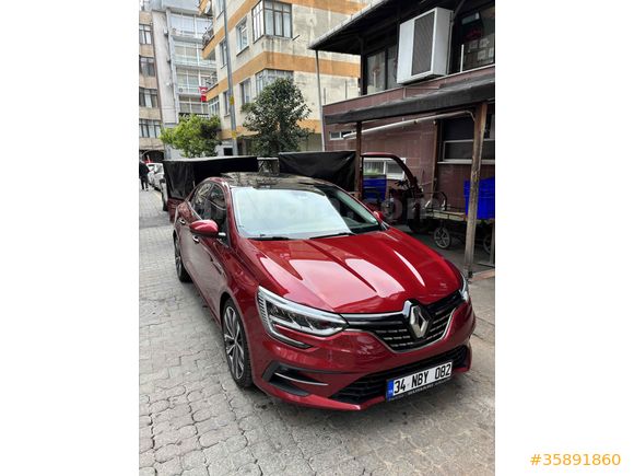 Sahibinden Renault Megane 1.3 TCe Icon 2023 Model 