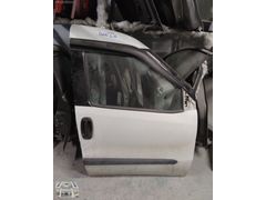 FİAT DOBLO 2015 GENİŞ AİLE SAĞ ÖN KAPI