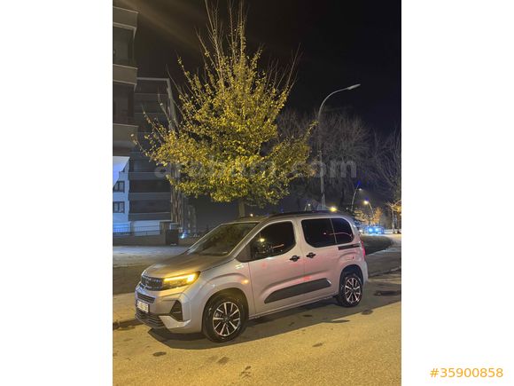 ACİLL Sahibinden Opel Combo otomotik  Essential 2025 Model  