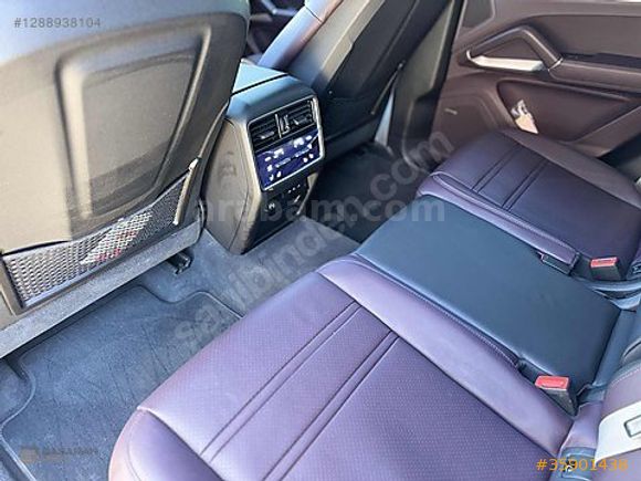 BAŞARAN 2025 PORSCHE CAYENNE E-HYBRID E3 II - BOYASIZ - BAYİ